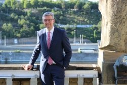 Nejlevnějším a nejrychlejším receptem proti nedostatku elektřiny je rozvoj obnovitelných zdrojů energie. Ministerstvo průmyslu jejich rozvoj však opakovaně odmítá podpořit