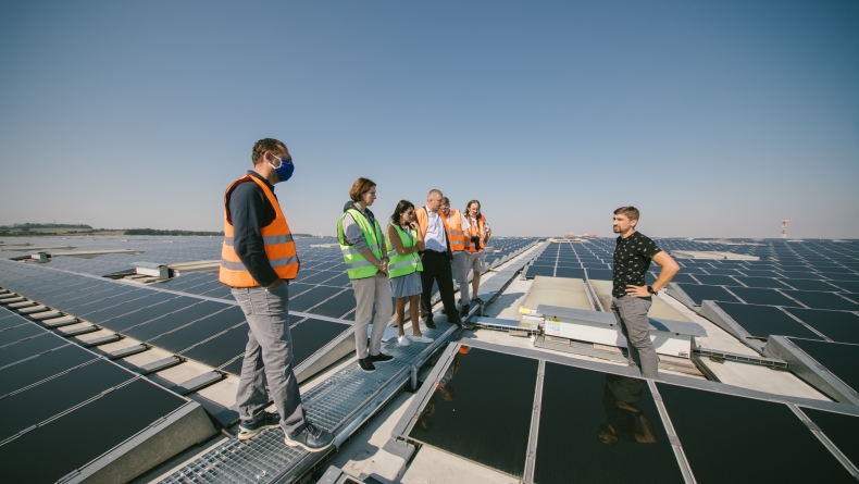 Evropa se dohodla na rychlejším snižování emisí. Pro Česko je to příležitost k restartu zelené energetiky
