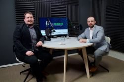 Fotovoltaické panely nehoří, pozor si dejte na kabeláž nebo rozvody, vysvětluje expert