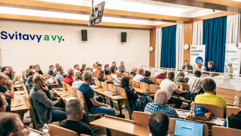 Komunitní energetika klepe na dveře. K lepšímu rozpočtu pomohou fotovoltaiky, vítr i úsporná opatření
