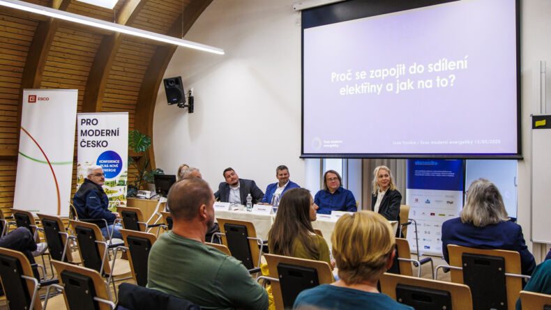 Třeboň hostila debatu o energetických úsporách a rozvoji větrné energetiky