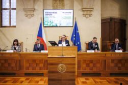 Konference ENERGETICKÉ ÚSPORY –  cesta pro školy, úřady či nemocnice – EPC projekty – Senát Parlamentu ČR – 26.5.2025