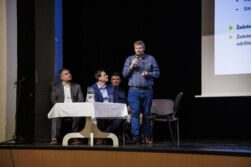 Dvůr Králové nad Labem inspiruje region – semináře o komunitní energetice, úsporách a exkurze na větrný park