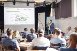 Mělník hostil seminář o úsporách energie, komunitní energetice a nových možnostech pro domácnosti i obce