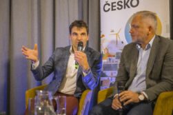 Tábor hostil talkshow o klimatické změně a moderní energetice: Změny už pociťujeme všichni