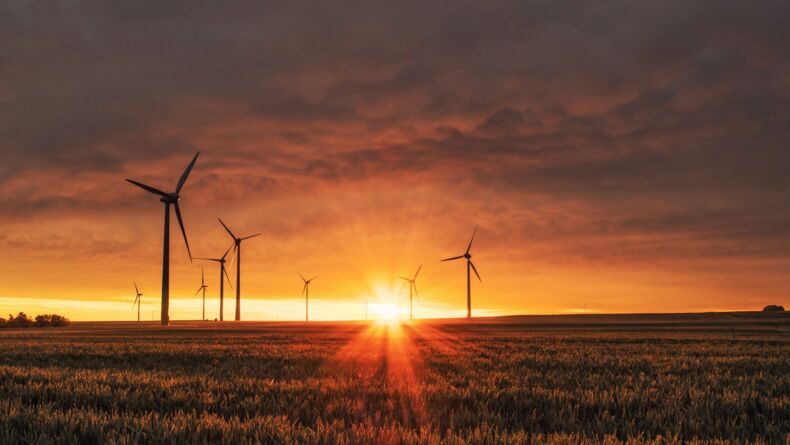 Urychlení větrných a solárních elektráren dostalo zelenou i v Senátu